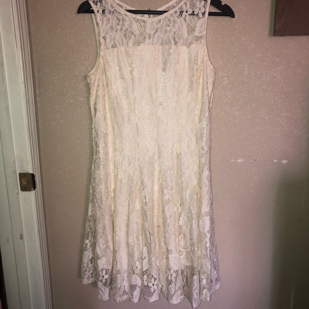New cream lace dress